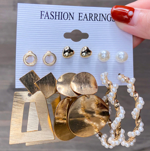Goldie Lust Earrings Set